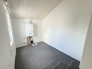 Queens Road- click for photo gallery